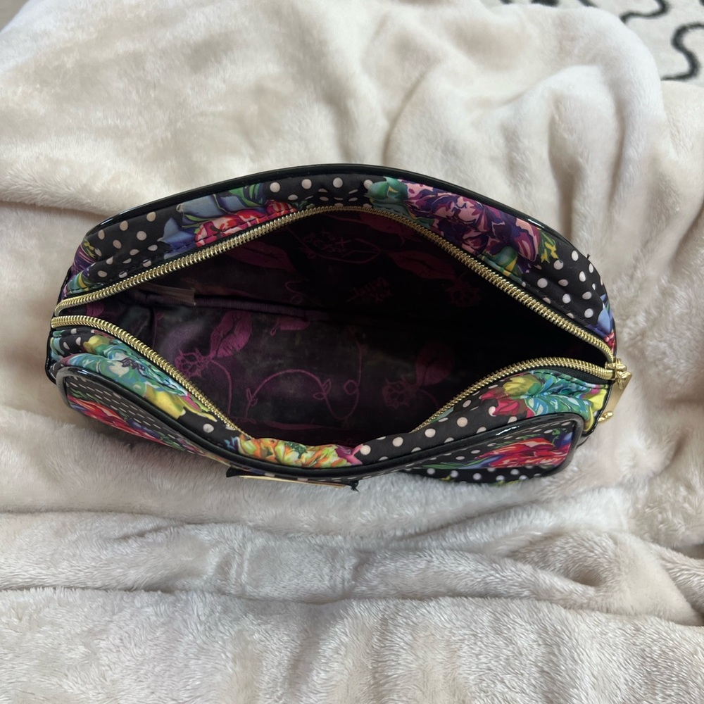 Betsey Johnson Black Floral Polka Dot Makeup Bag- Rare Pattern - Picture 3 of 3